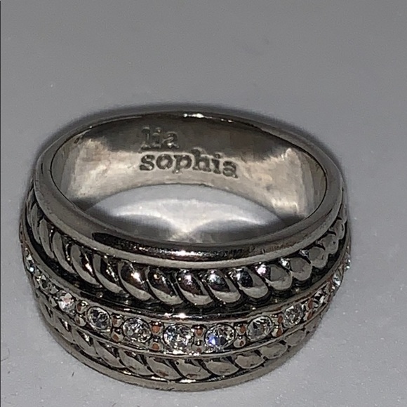 Lia Sophia Silver and Rhinestone Ring Sz 9 - Picture 4 of 4